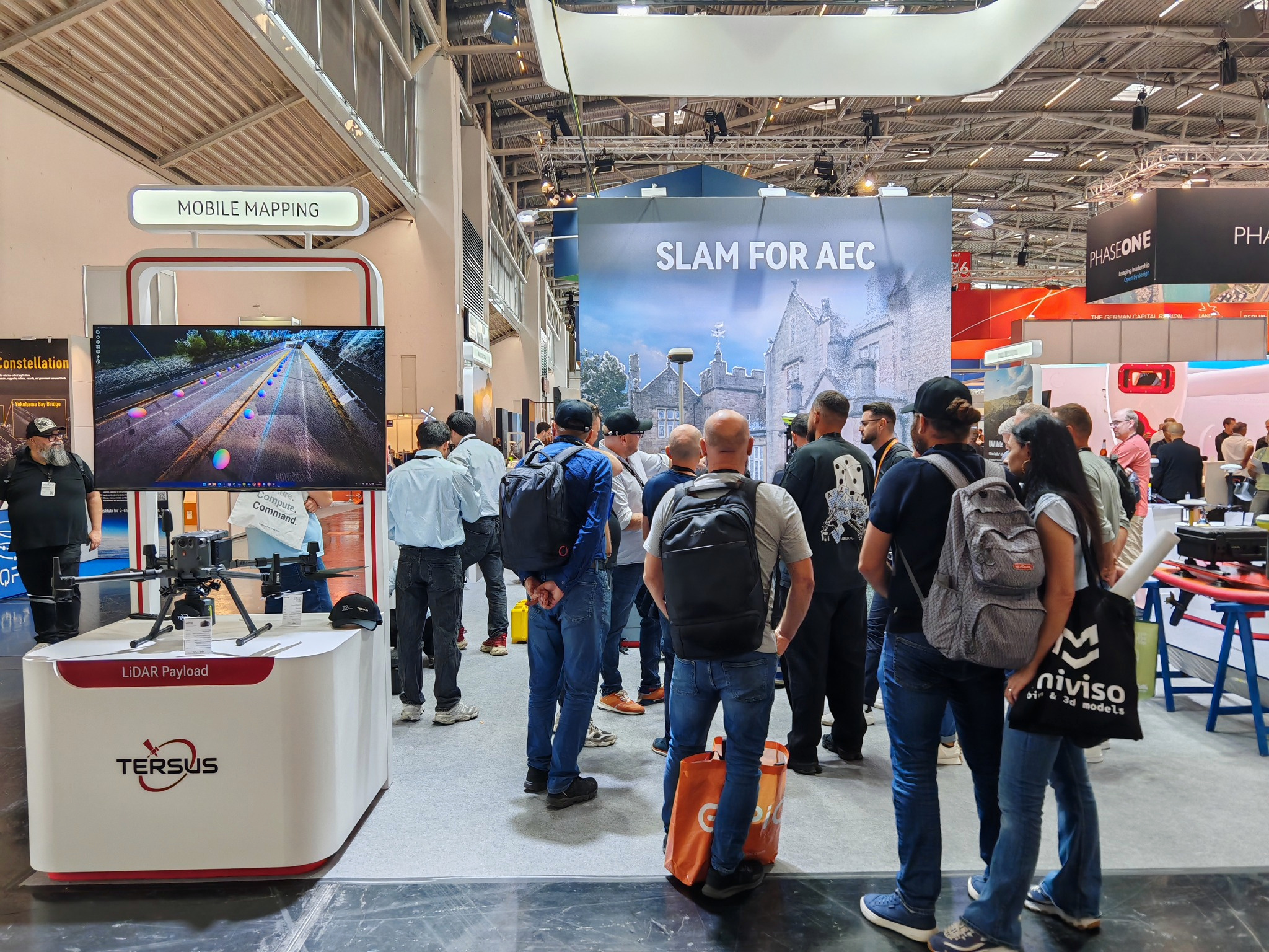Visitors gather at the TERSUS SLAM for AEC area during INTERGEO 2026